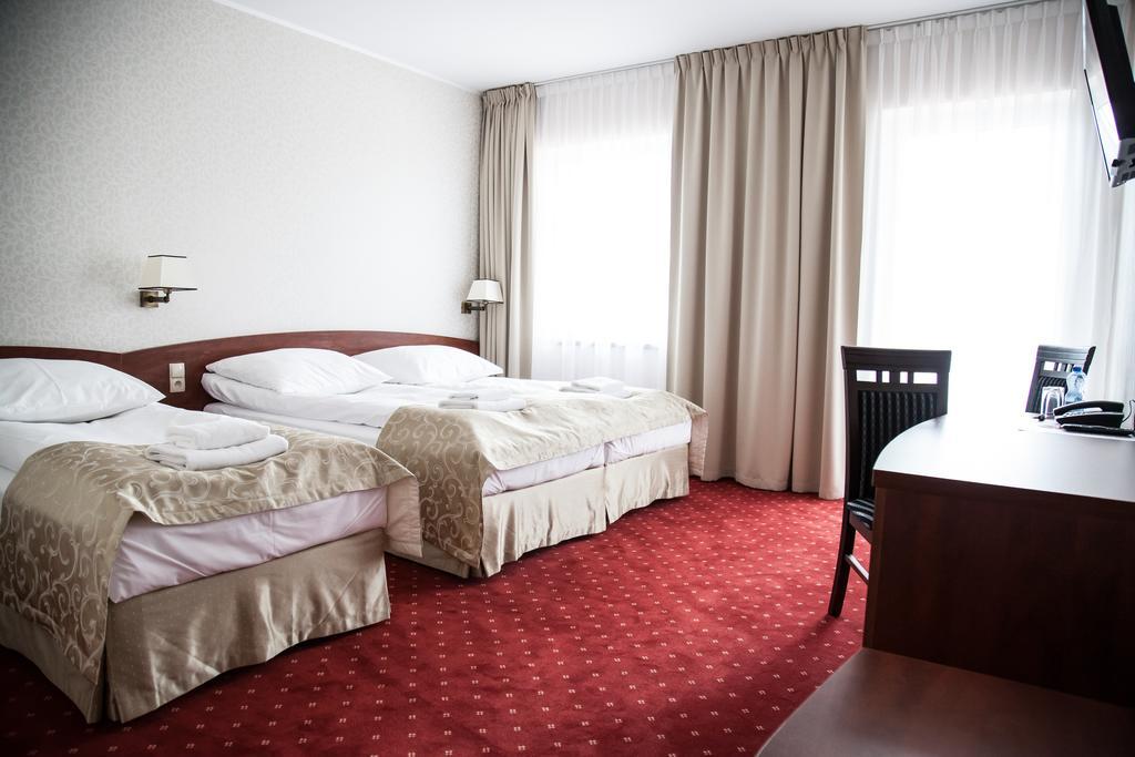 Hotel Stara Gorzelnia Licheń Stary Room photo